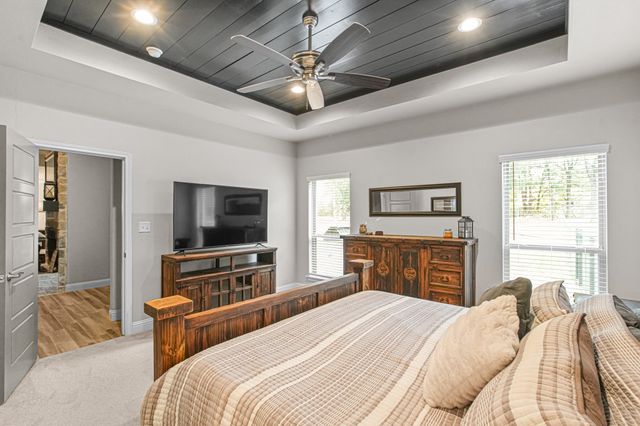 113 Oaks Springs Lane, Weatherford, TX 76087