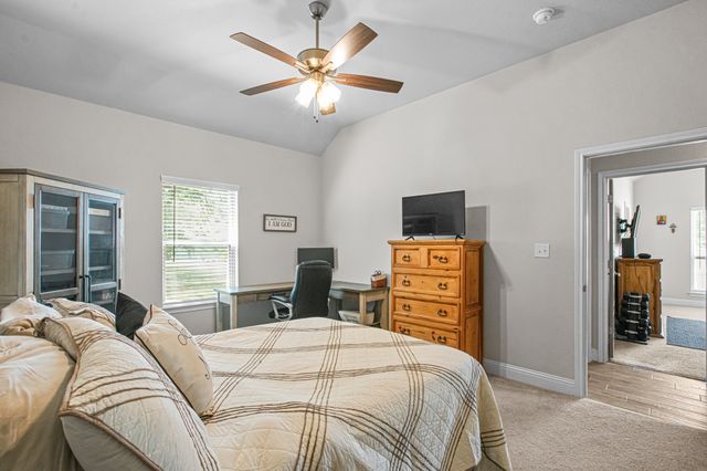 113 Oaks Springs Lane, Weatherford, TX 76087