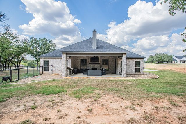 113 Oaks Springs Lane, Weatherford, TX 76087