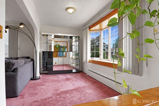 27 Hermann Avenue, Carteret, NJ 07008
