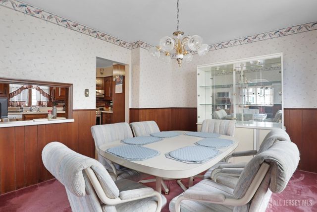27 Hermann Avenue, Carteret, NJ 07008