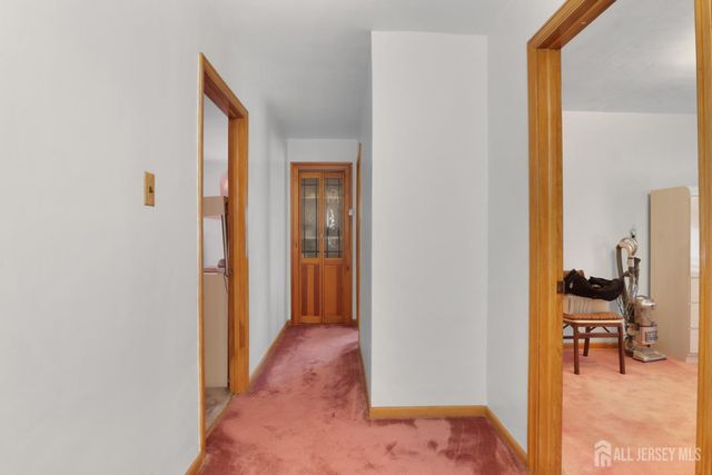 27 Hermann Avenue, Carteret, NJ 07008