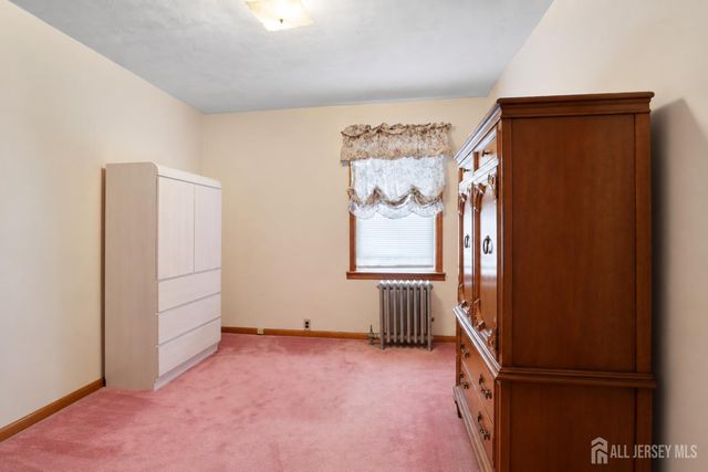 27 Hermann Avenue, Carteret, NJ 07008