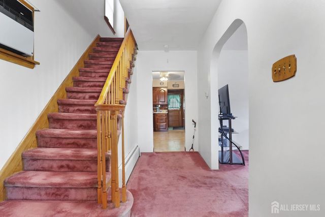 27 Hermann Avenue, Carteret, NJ 07008