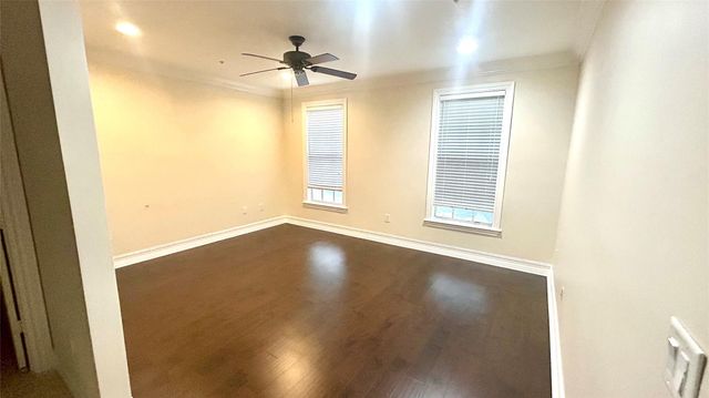 2720 NE 9th Ave, Wilton Manors, FL 33334