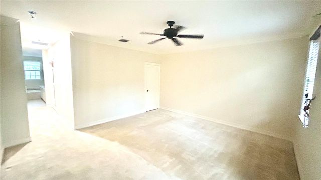 2720 NE 9th Ave, Wilton Manors, FL 33334