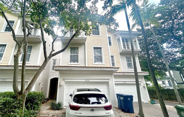 2720 NE 9th Ave, Wilton Manors, FL 33334