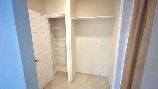 2720 NE 9th Ave, Wilton Manors, FL 33334