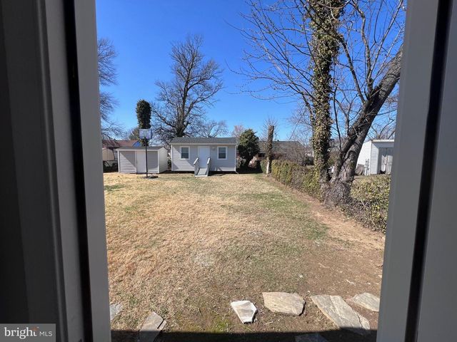 2615 BOONES LN, District Heights, MD 20747