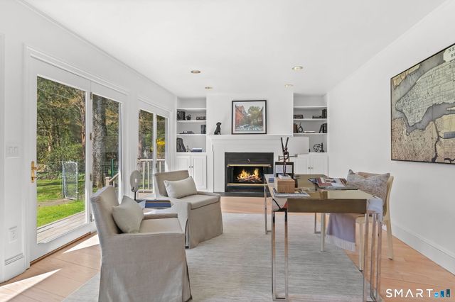 32 Buttonball Lane, Weston, CT 06883