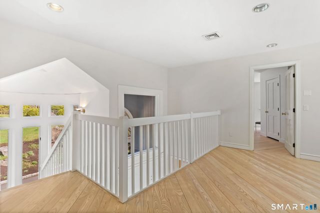 32 Buttonball Lane, Weston, CT 06883