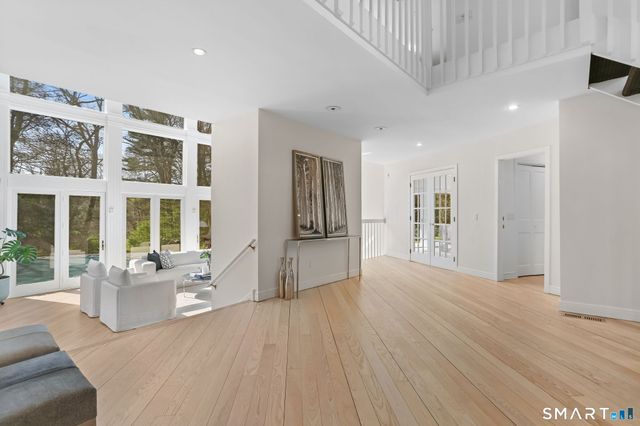 32 Buttonball Lane, Weston, CT 06883