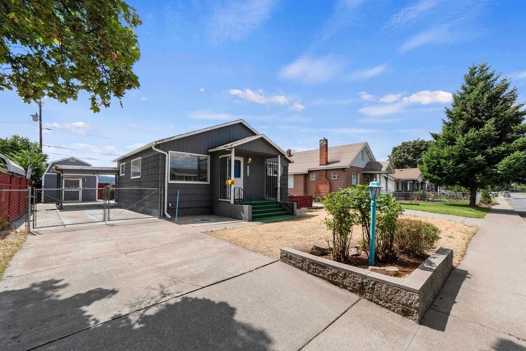 5218 E Commerce Ave, Spokane, WA 99212