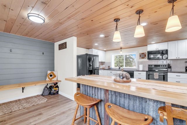 5873 N Cemetery Road, Cass City, MI 48726