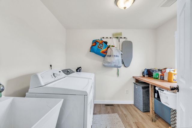 5873 N Cemetery Road, Cass City, MI 48726