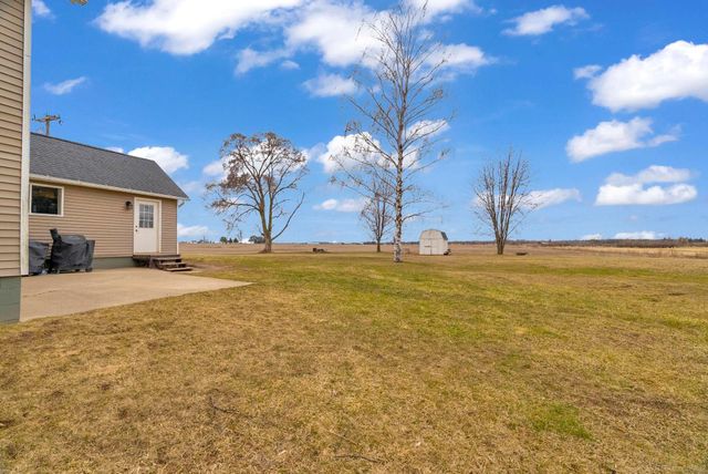 5873 N Cemetery Road, Cass City, MI 48726