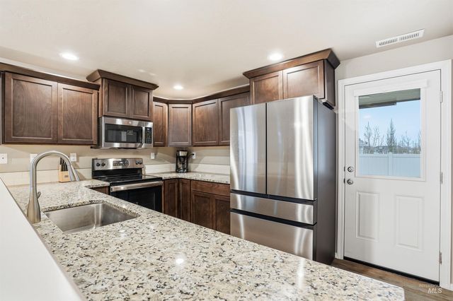 3337 NW 13th Ave, Meridian, ID 83646