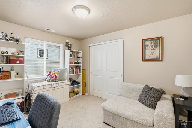 3337 NW 13th Ave, Meridian, ID 83646