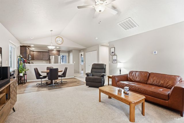 3337 NW 13th Ave, Meridian, ID 83646