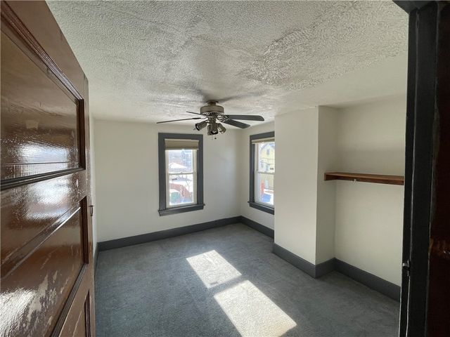 2917 Boyd St, Mckeesport, PA 15132