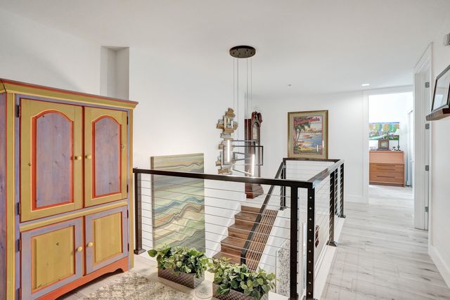 2633 NE 14th Avenue 103, Wilton Manors, FL 33334