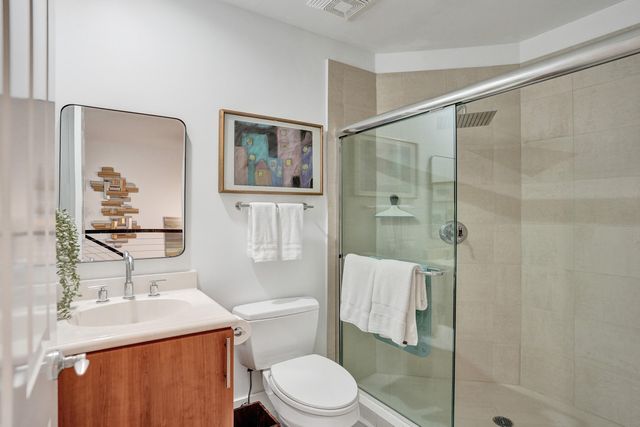 2633 NE 14th Avenue 103, Wilton Manors, FL 33334