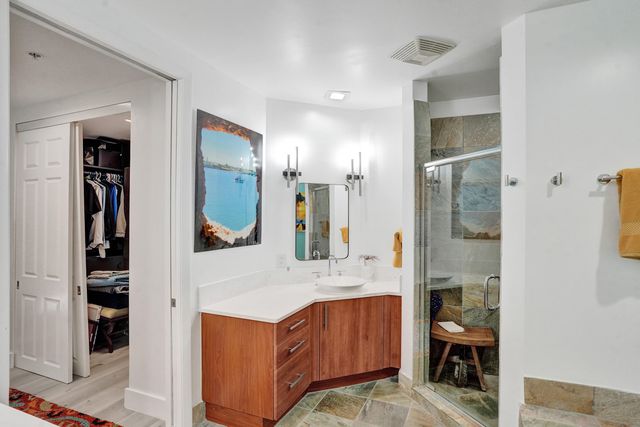 2633 NE 14th Avenue 103, Wilton Manors, FL 33334