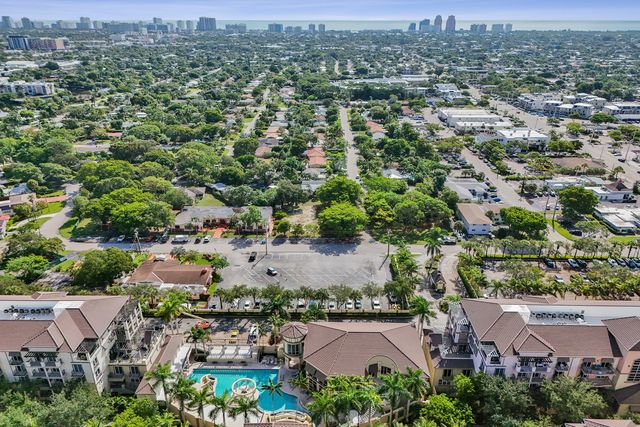 2633 NE 14th Avenue 103, Wilton Manors, FL 33334