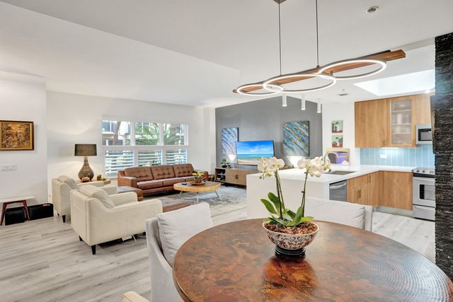 2633 NE 14th Avenue 103, Wilton Manors, FL 33334