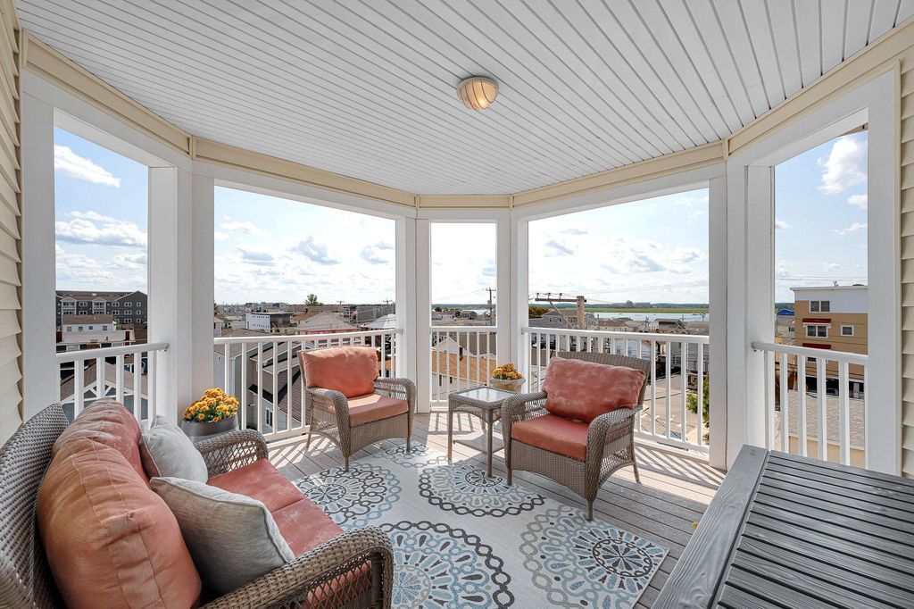 Image 29 of property listing at 22 K St Apt 301, Hampton, NH 03842