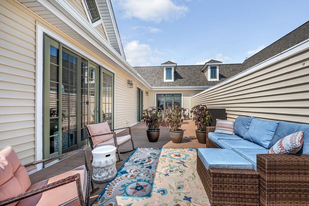 Image 32 of property listing at 22 K St Apt 301, Hampton, NH 03842