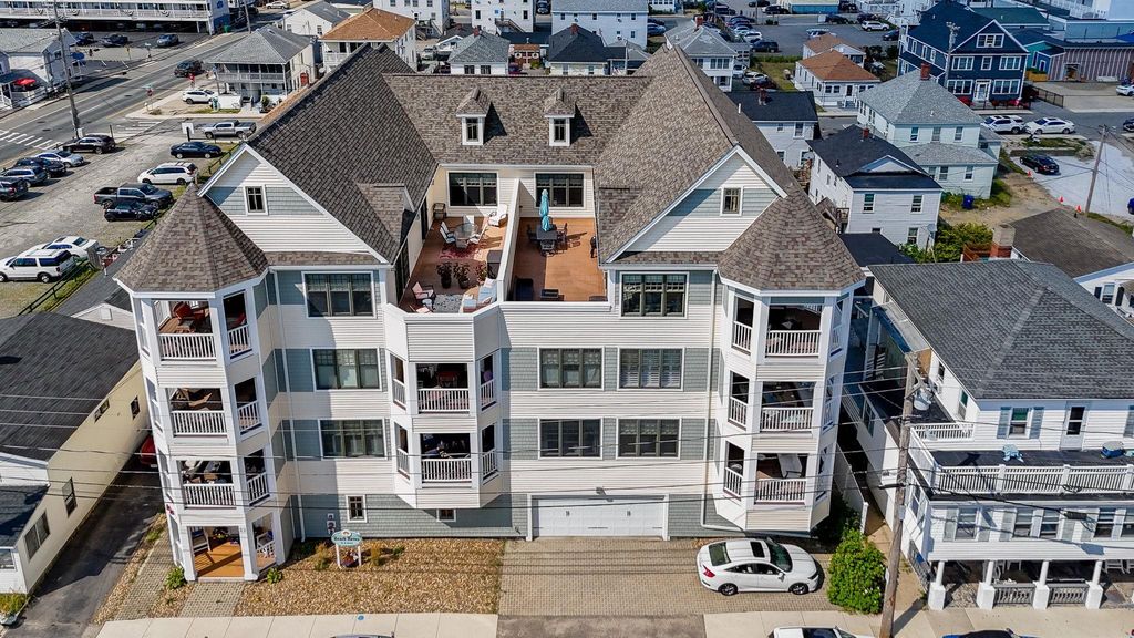 Image 43 of property listing at 22 K St Apt 301, Hampton, NH 03842