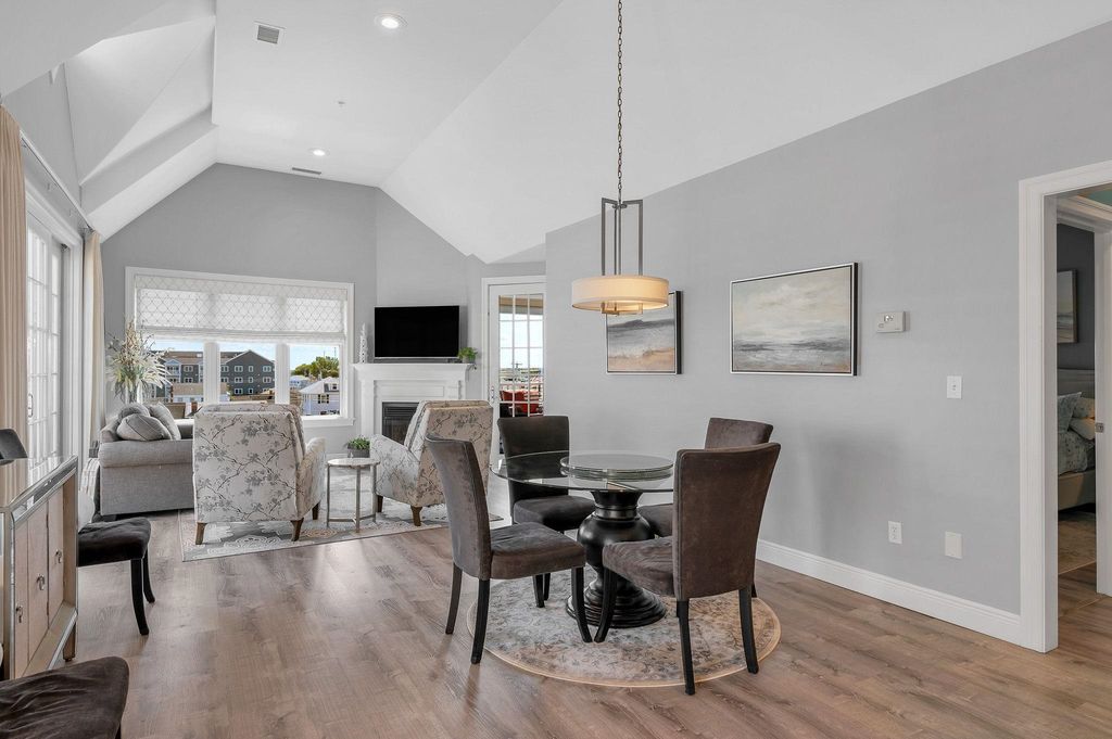 Image 8 of property listing at 22 K St Apt 301, Hampton, NH 03842