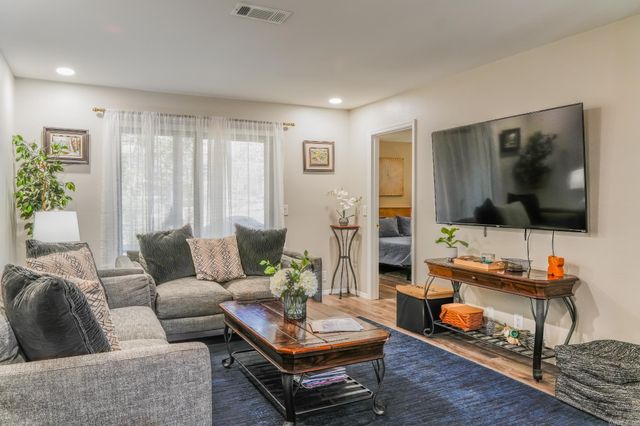 26 Reddina Lane, Hot Springs Village, AR 71909