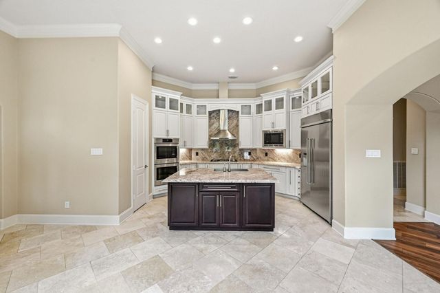 20814 Kings Crown Court, Humble, TX 77346