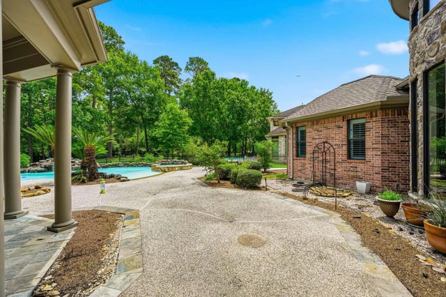 20814 Kings Crown Court, Humble, TX 77346