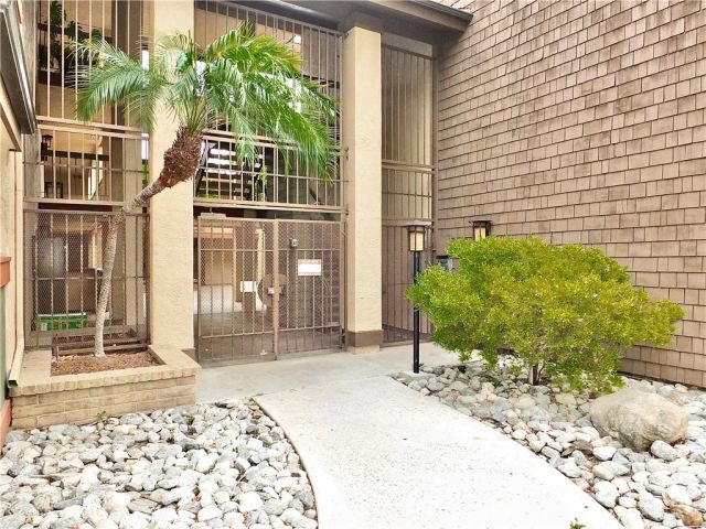 2510 E Willow 102, Signal Hill, CA 90755