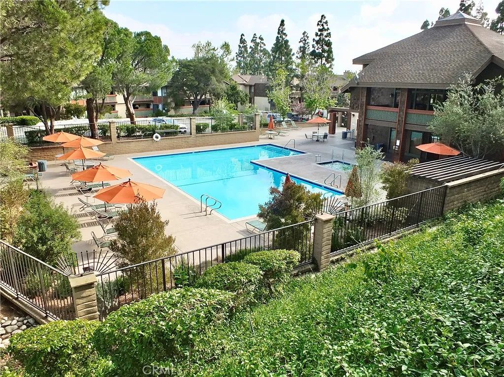 2510 E Willow 102, Signal Hill, CA 90755