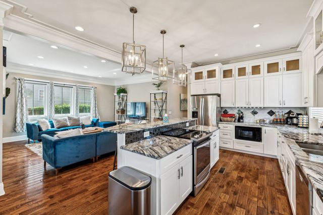1823 3rd Ave, N, Nashville, TN 37208