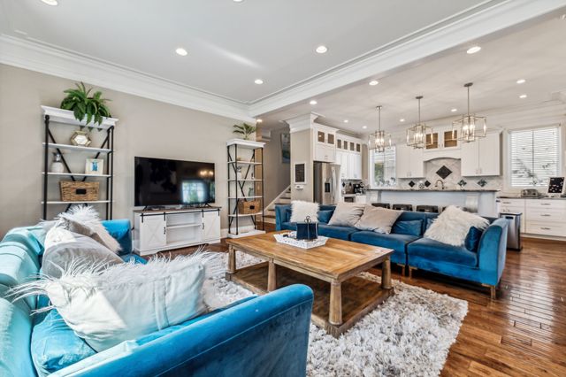 1823 3rd Ave, N, Nashville, TN 37208