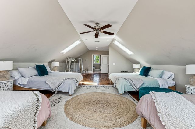 1823 3rd Ave, N, Nashville, TN 37208