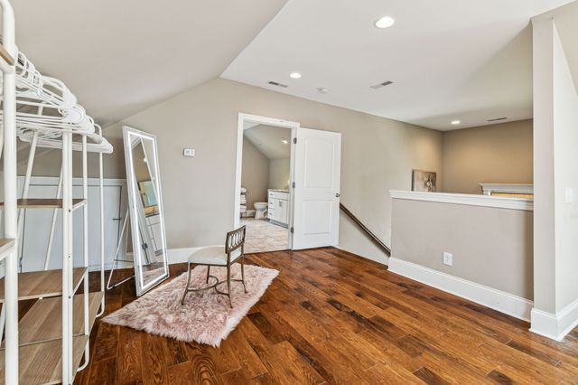 1823 3rd Ave, N, Nashville, TN 37208