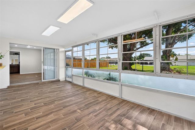 430 SUNNYSIDE DRIVE, Venice, FL 34293