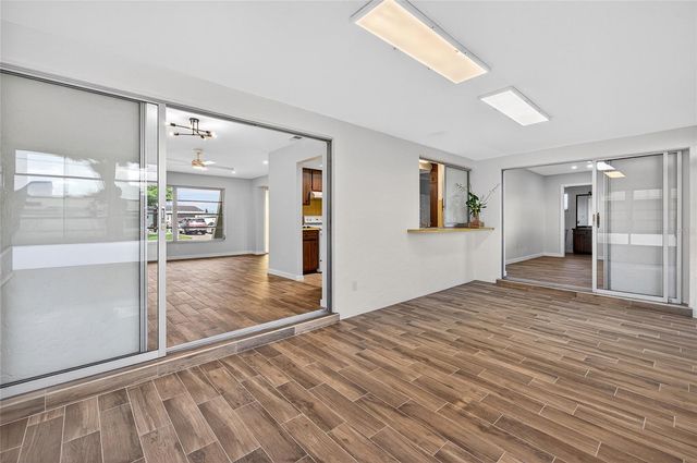 430 SUNNYSIDE DRIVE, Venice, FL 34293