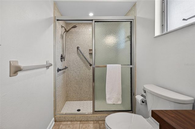430 SUNNYSIDE DRIVE, Venice, FL 34293
