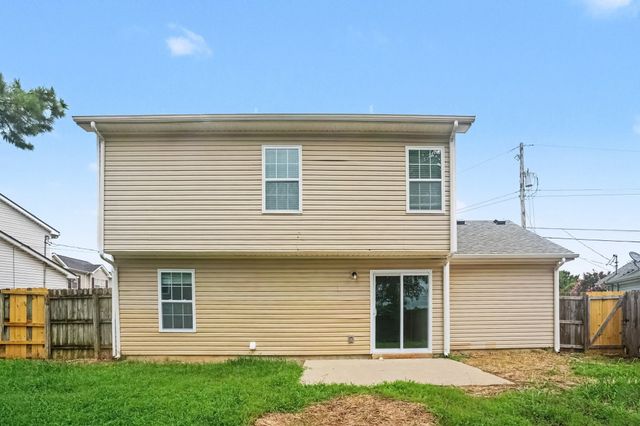 3005 Ace Wintermeyer Dr, La Vergne, TN 37086