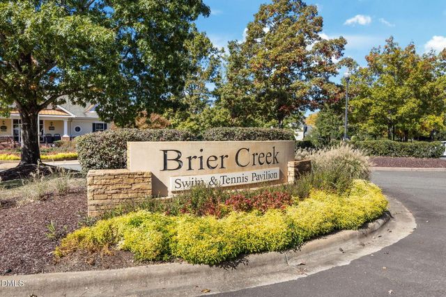 10410 Rosegate Court 201, Raleigh, NC 27617