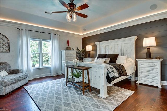 2472 Las Brisas DR, Virginia Beach, VA 23456