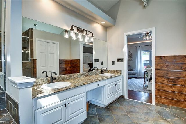 2472 Las Brisas DR, Virginia Beach, VA 23456
