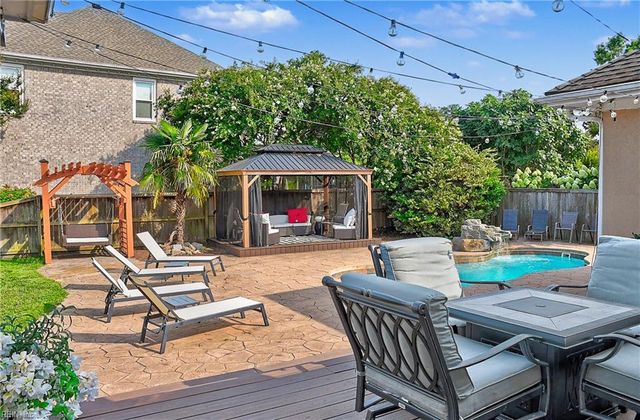 2472 Las Brisas DR, Virginia Beach, VA 23456